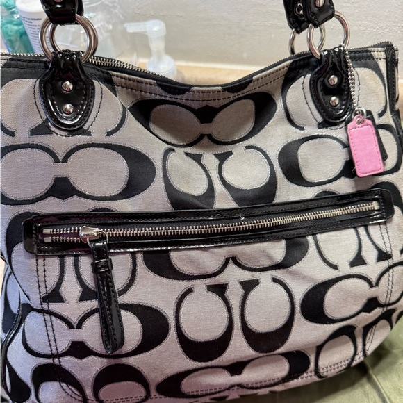 Coach Handbags - Coach Signature Jacquard Shoulder Bag – Black/Grey Patent Leather Trim